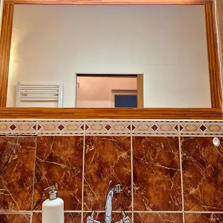Center - Fontana Obilni Trh شقة برنو