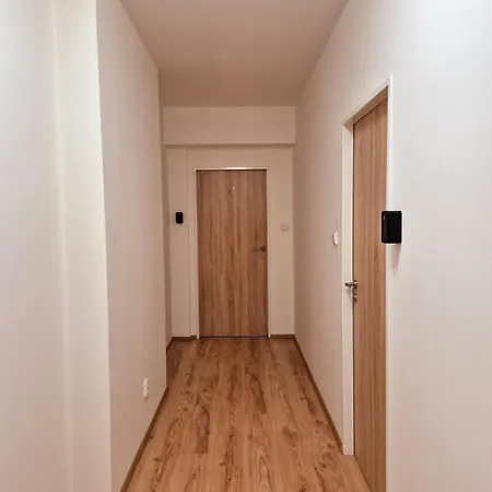 Center - Fontana Obilni Trh شقة برنو